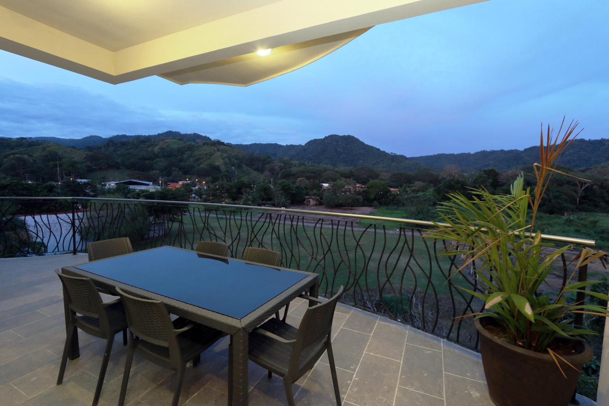SKY PENTHOUSES 3BR 3,5 BTH - 6BR 5,5BTH at OCEANO Jacó Zimmer foto